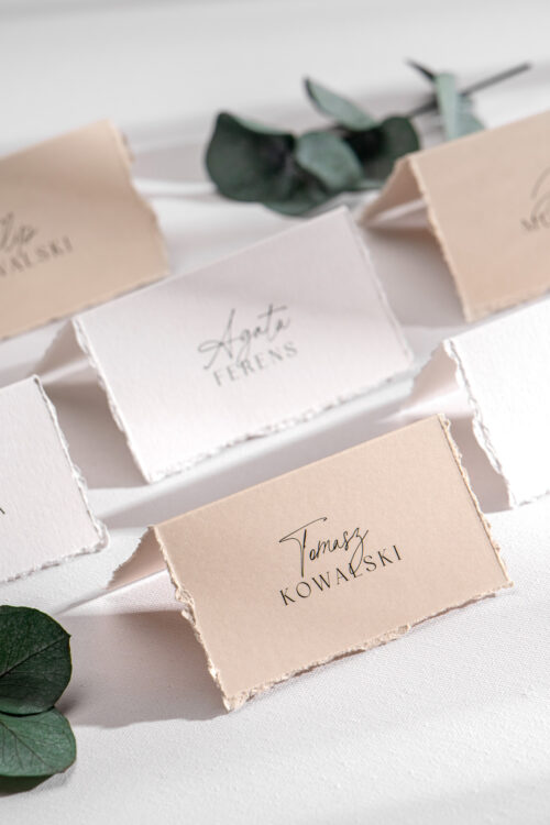 Winietki weselne z rwanymi brzegami beżowe - New Romantic