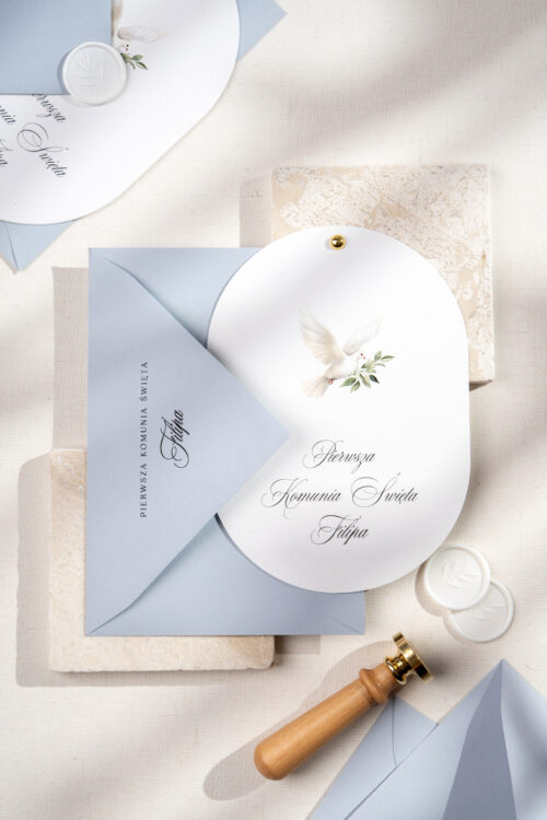 Zaproszenia na pierwszą komunię owalne z gołąbkiem nowoczesne